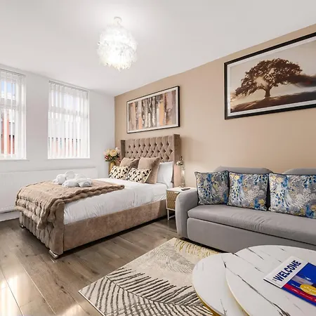 Prestige Mcr Retreat - Close To Centre-etihad Stadium - Sleeps 11 民宿 *