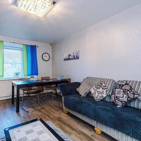 3br By Kammili With Free Parking & Fast Access * Manchester