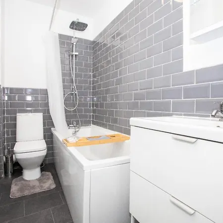 Tatil Evi Townhouse - Sleeps 14 - Free Parking Manchester