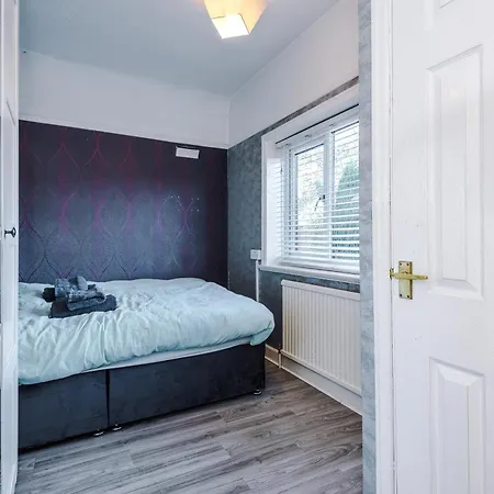 Casa de Férias 3br By Kammili With Free Parking & Fast Access Manchester