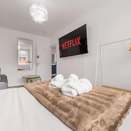 Prestige Mcr Retreat - Close To Centre-etihad Stadium - Sleeps 11 *