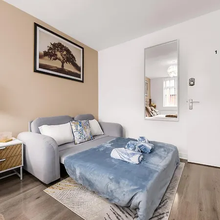 Prestige Mcr Retreat - Close To Centre-etihad Stadium - Sleeps 11 曼彻斯特