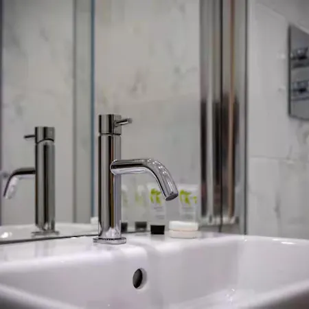 Mill Conversion Flat Mins From Printworks - Pass The Keys Apartment