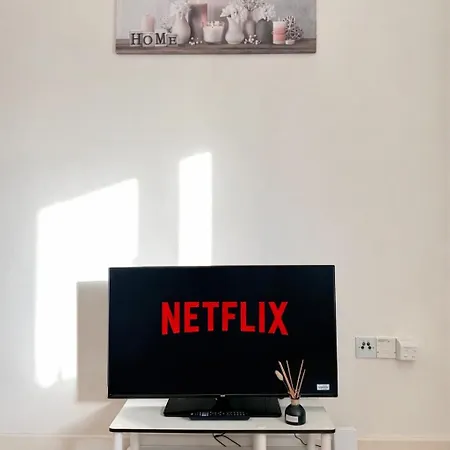 Joyful Group Living 2- Bed Near Piccadilly *