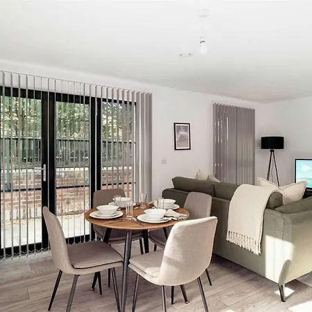 Contemporary 2bed Near Etihad * Manchester