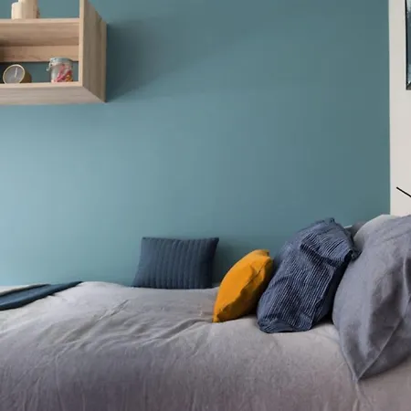 For Students Only - Victoria Point In Apartmán