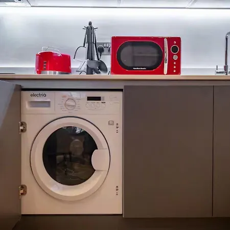 Beautifully 3bed Restored - Pass The Keys Manchester