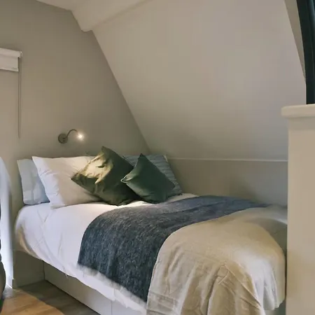 Appartement For Students Only - The Chapel In *