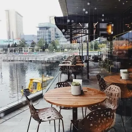 In Mediacity * Μάντσεστερ