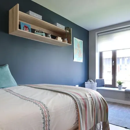 For Students Only - Victoria Point In Apartament Manchester