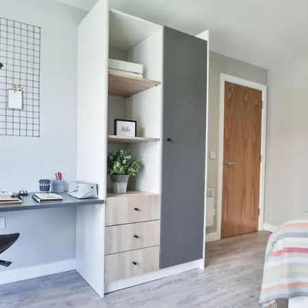 For Students Only - Victoria Point In *