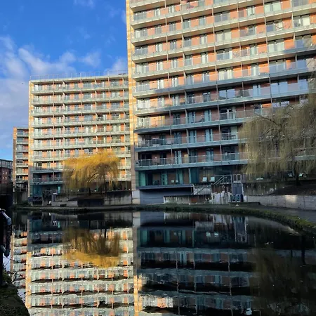 Stunning Centre Flat With A Terrace