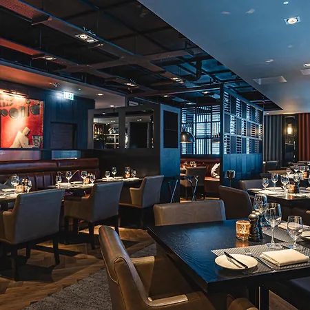 Dakota Airport مانشستر