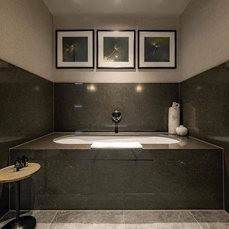 Dakota Airport Hotel