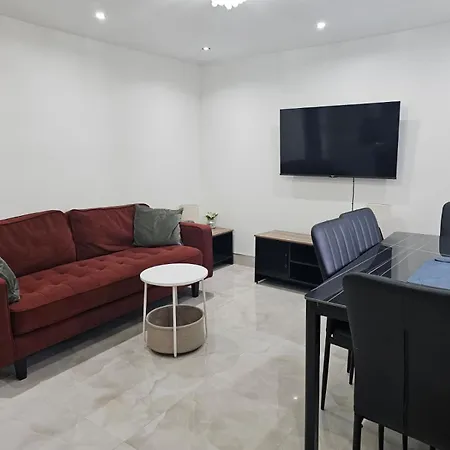 Modern & Bright 3br Near Ctr! Dom wakacyjny *