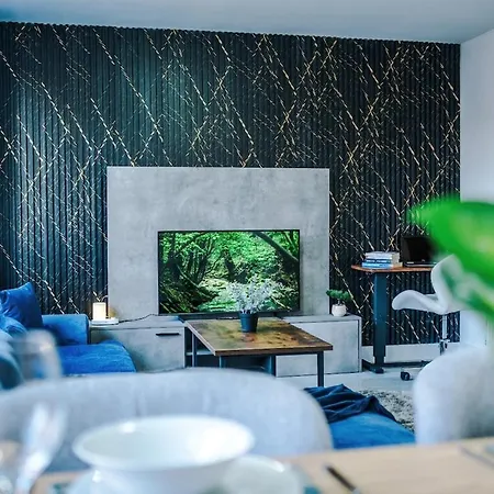 Pearl Reside - Sleeps 5, Free Parking & 5 Mins Centre