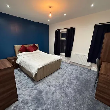 Mayford Shared House Manchester