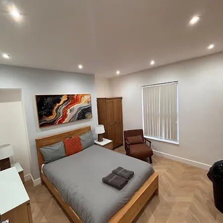Hendham - Near Etihad Stadium, Coop Live Arena, National Cycling Centre & 24 Hour Asda 招待所