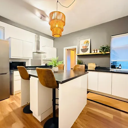 度假居 3br House Near Old Trafford With Games Sleeps 8