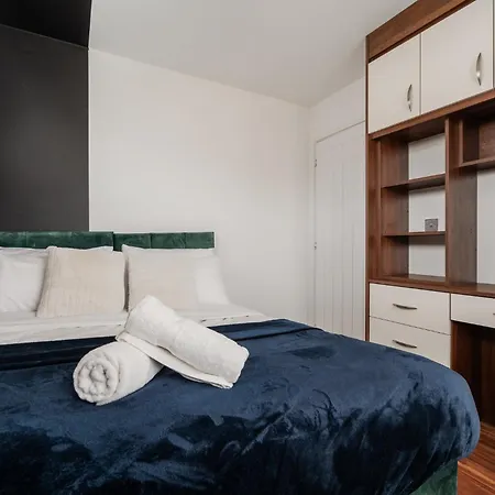 E-haven - Etihad-coop Live-free Parking-pool Table Hébergement de vacances Manchester