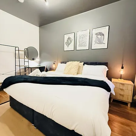 Prázdninový dům 3br House Near Old Trafford With Games Sleeps 8