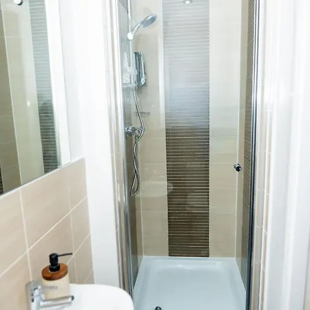 Etihad Coop Arena Centre בית הארחה מנצ'סטר