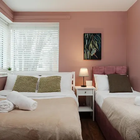 E-haven - Etihad-coop Live-free Parking-pool Table Mánchester