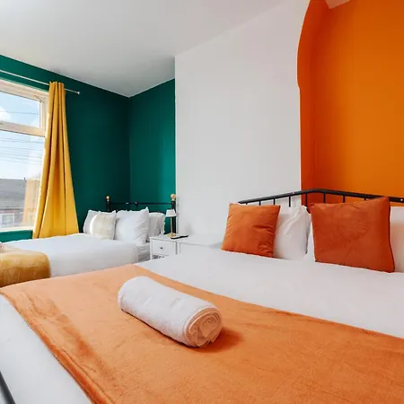 Exotic 4bd, Etihad, Coop Arena - Tv In And Outdoor Dining *