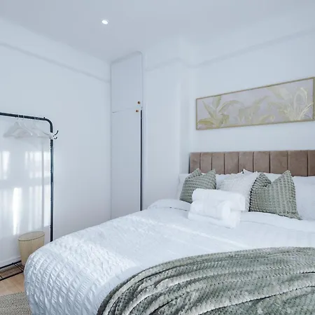 Free Park Stunning 3bedroom In *