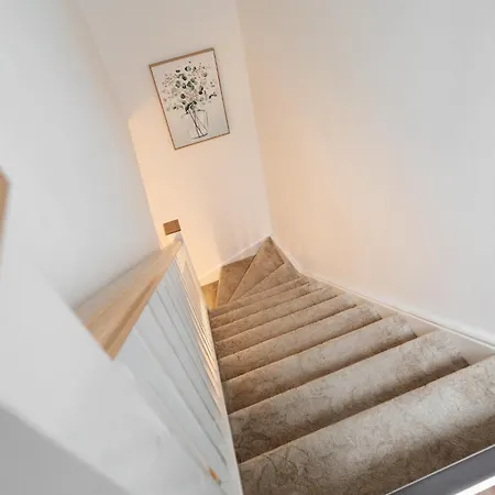 E-haven - Etihad-coop Live-free Parking-pool Table Mánchester