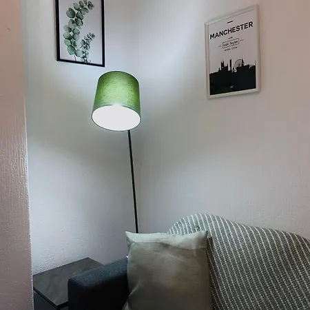 Modern 3-br On Edge Of Center With Free Parking * Манчестер