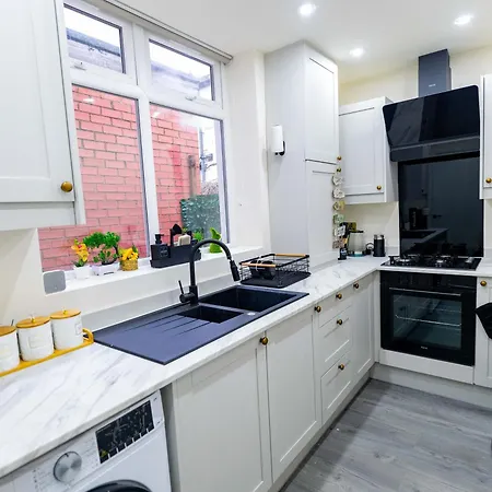 Paradise Nestv Manchester