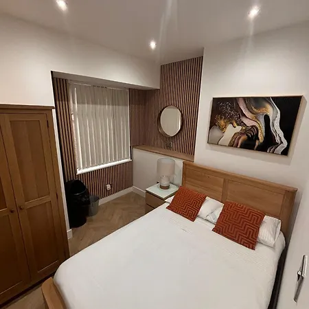 Hendham - Near Etihad Stadium, Coop Live Arena, National Cycling Centre & 24 Hour Asda Gæstehus Manchester