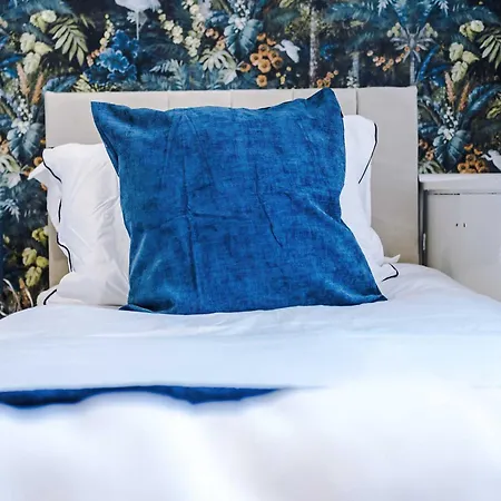 3 Bedroom Town House - Etihad Stadium - Free Parking 펜션 *