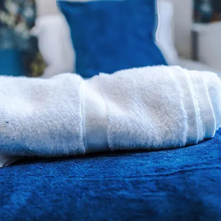 3 Bedroom Town House - Etihad Stadium - Free Parking Ferienhaus