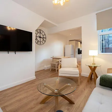 בית נופש Goulder House *