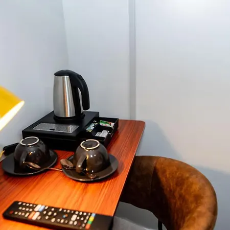 בית הארחה Etihad Coop Arena Centre *