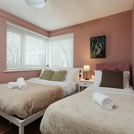 E-haven - Etihad-coop Live-free Parking-pool Table Mánchester