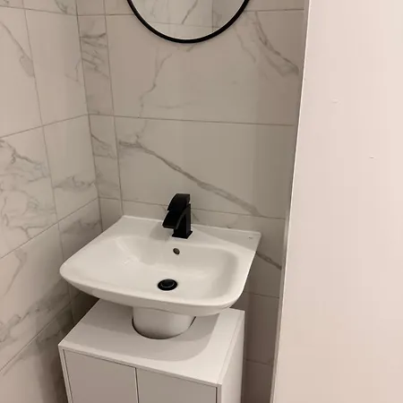 Boutique Home Mcr With Games Table, Sleeps 9 Manchester