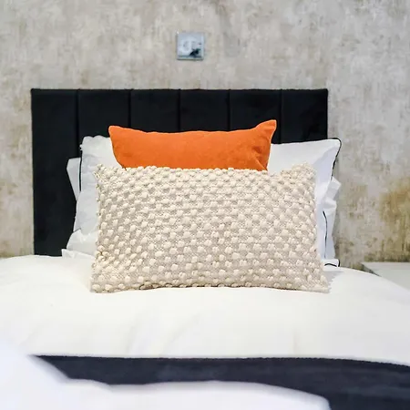 Nyaraló 3 Bedroom Town House - Etihad Stadium - Free Parking *