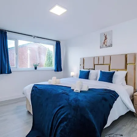 Tatil Evi Pearl Reside - Sleeps 5, Free Parking & 5 Mins Centre Manchester