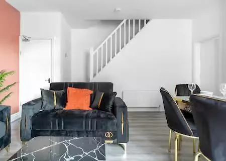 Mauldeth Shared House Guest house *