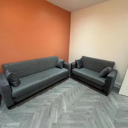 Mayford Shared House Affittacamere