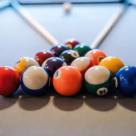 Stylish House In With Pool Table Prázdninový dům