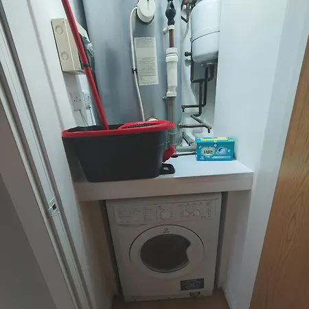 Fresh Private In Shared 2 Bed Flat Deltapoint Manchester