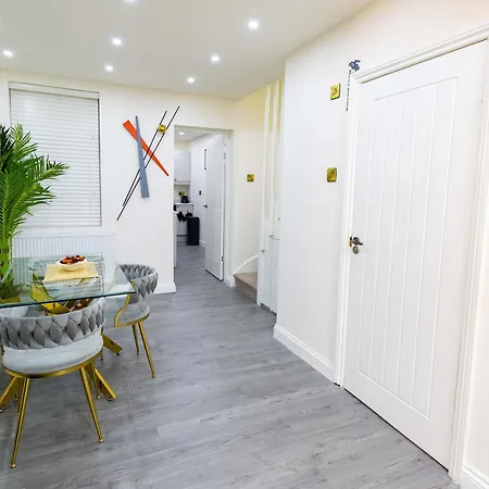 Paradise Nestv Villa Manchester