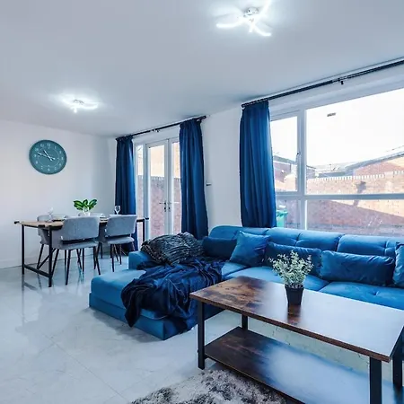 Pearl Reside - Sleeps 5, Free Parking & 5 Mins Centre マンチェスター