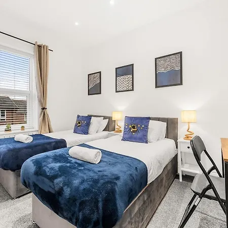 5Br Contractor Hub - Free Parking - Monthly 20 Percent Off Сasa de vacaciones