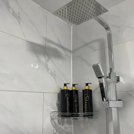 Princess Shahzadi בית הארחה מנצ'סטר