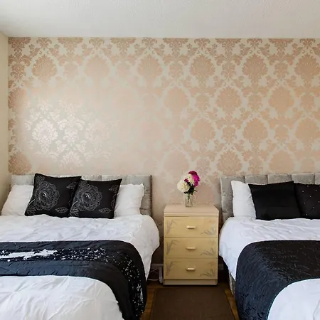 2 Bedroom Eith 3 Beds Sofa Bed Near Stadium Tatil Evi Manchester